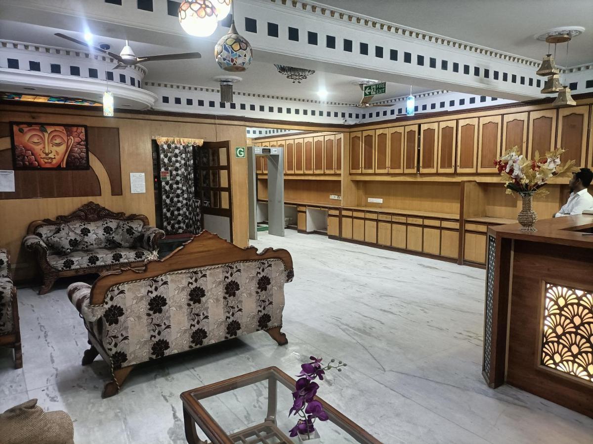 نيودلهي Hotel Le Mount Near Igi Airport المظهر الخارجي الصورة